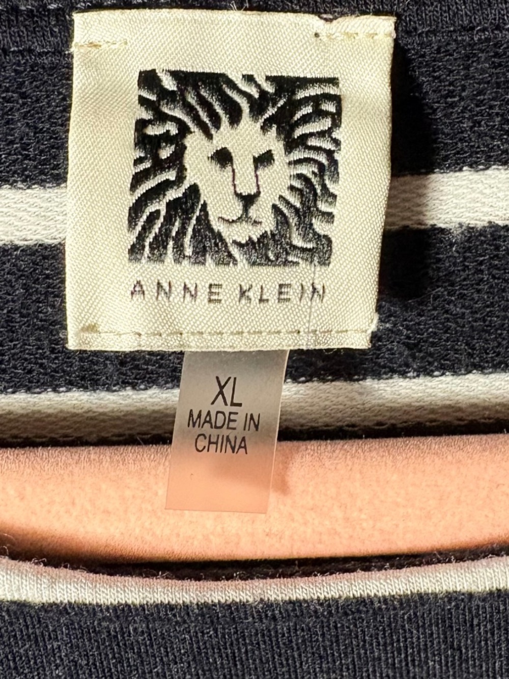 Anne Klein Striped Top XL Black White Button Shoulder - Picture 4 of 6